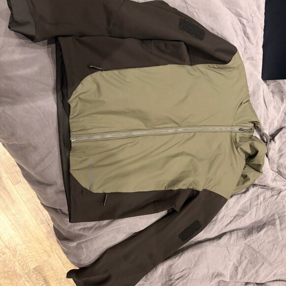 Chexa Hybrid Hoody Women's - Arcteryx 2023 - Picture 2 of 5